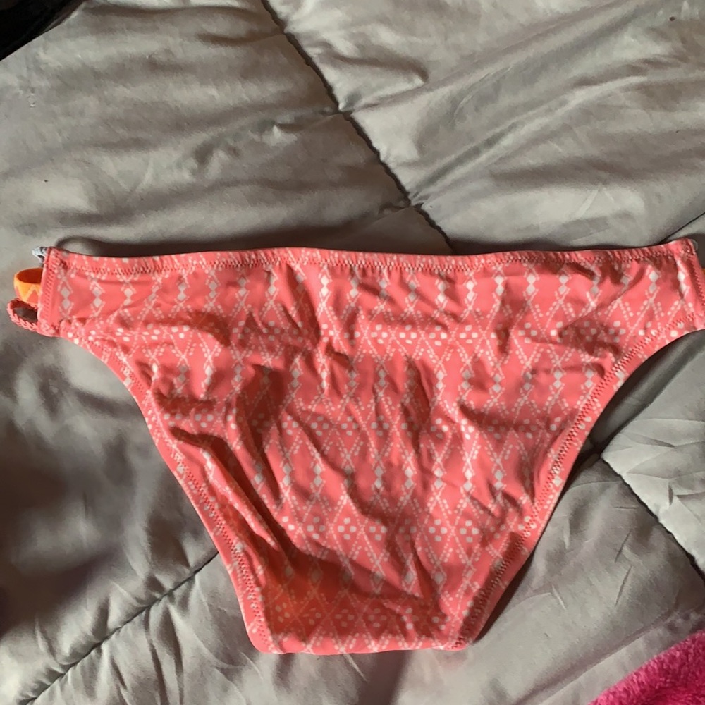Bathing suit bottom - Picture 3 of 4